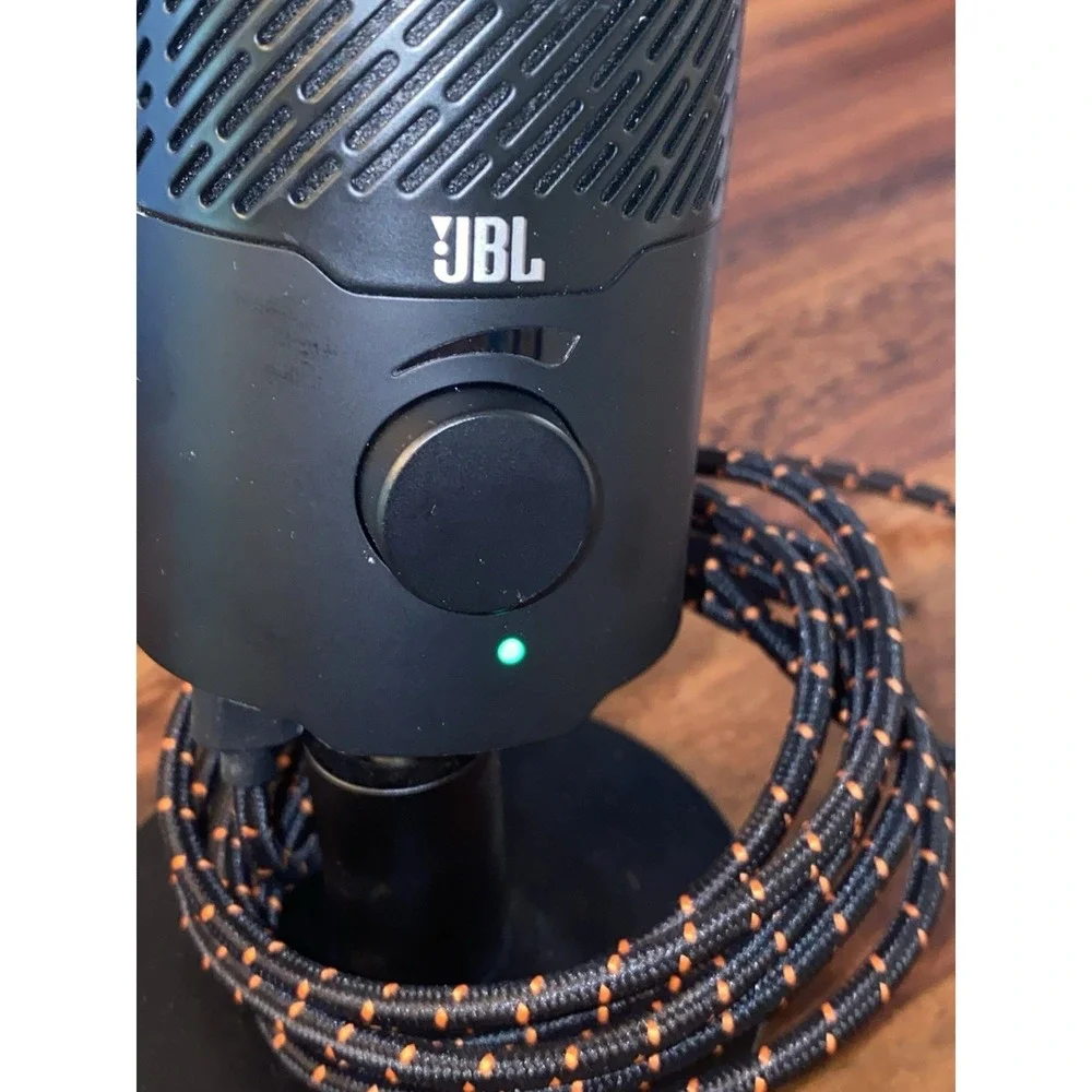 JBL Quantum Stream Dual-Pattern USB Microphone for Streaming Recording & Gaming